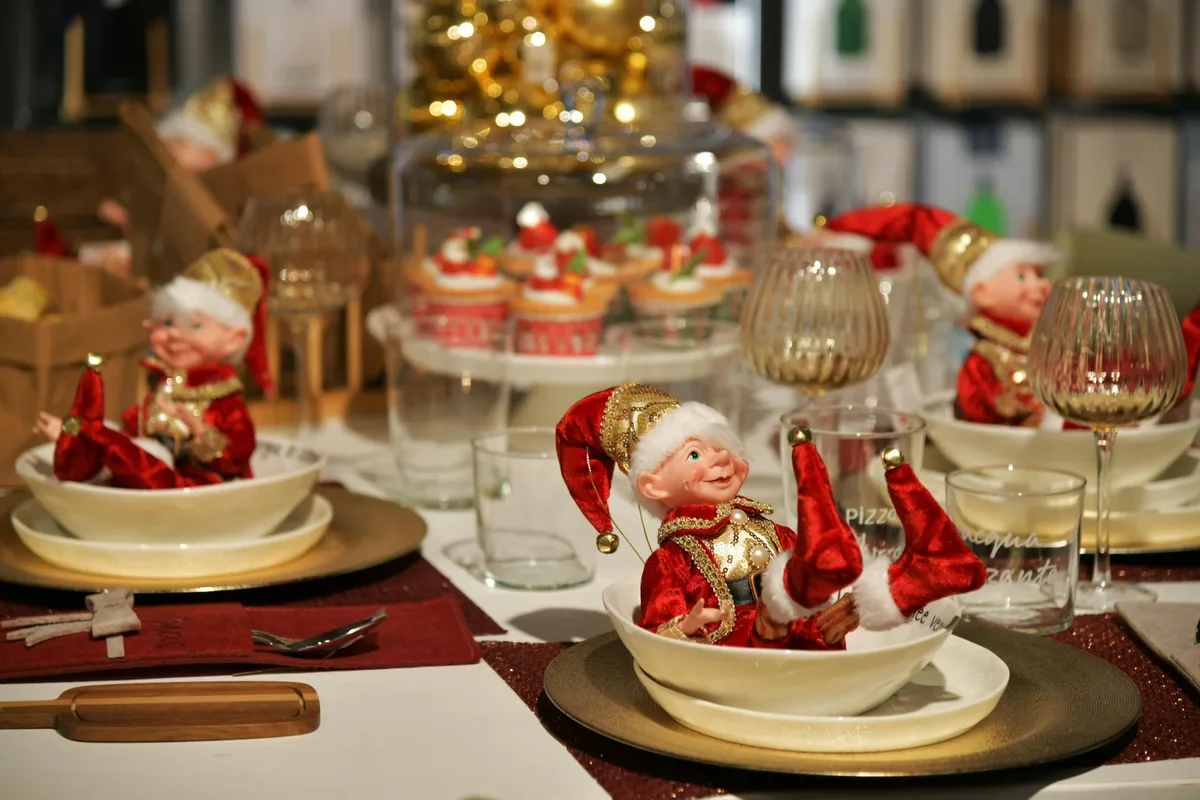 décoration table de Noël rouge et blanc