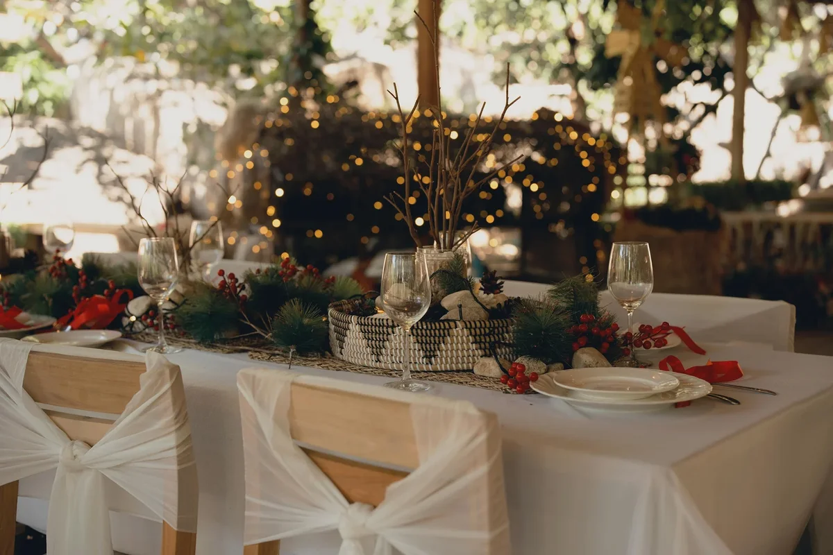 décoration table de Noël rouge et blanc